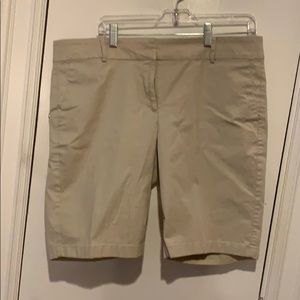Ann Taylor Boardwalk short